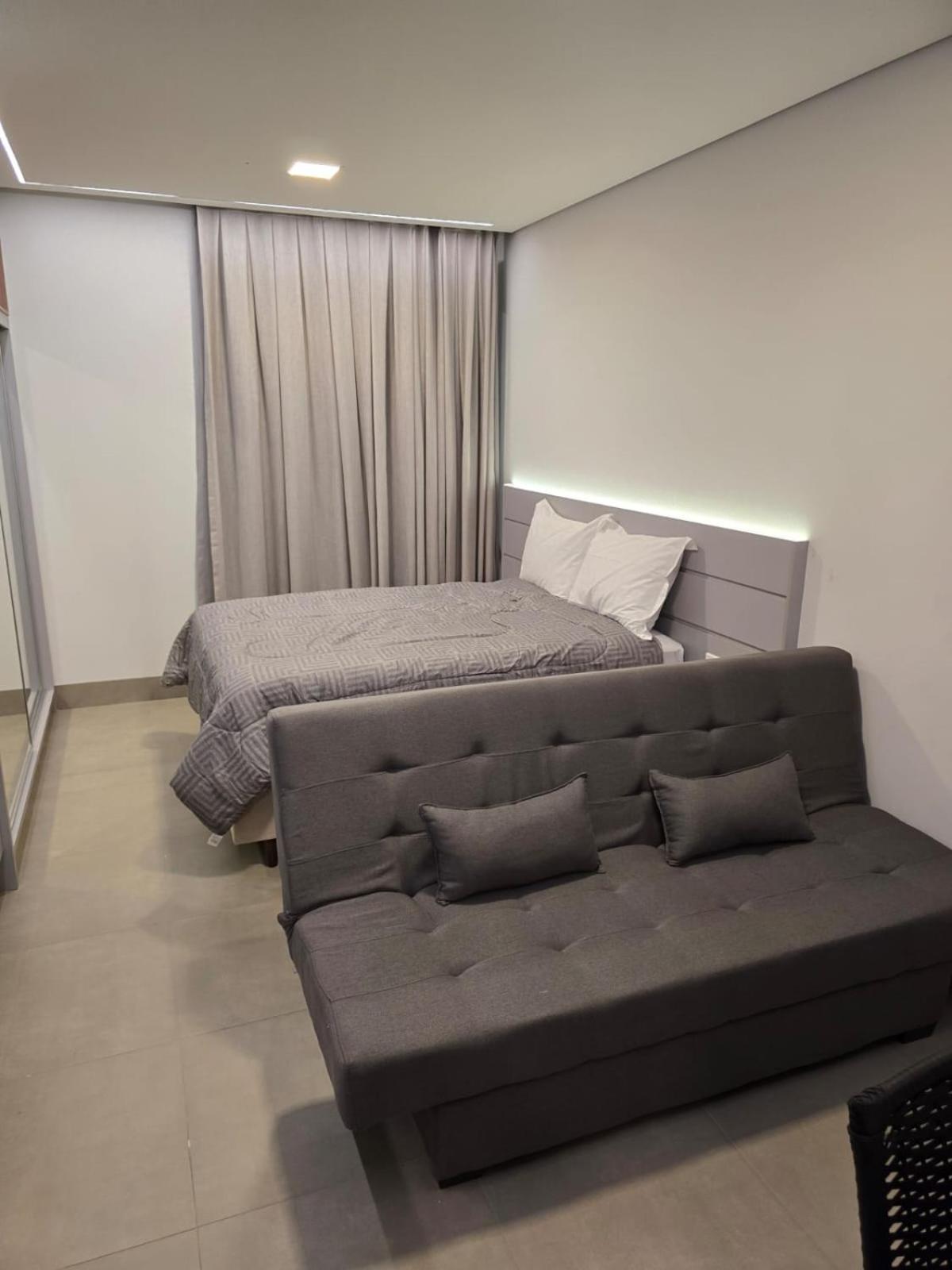 Apto Studio, Coracao De *